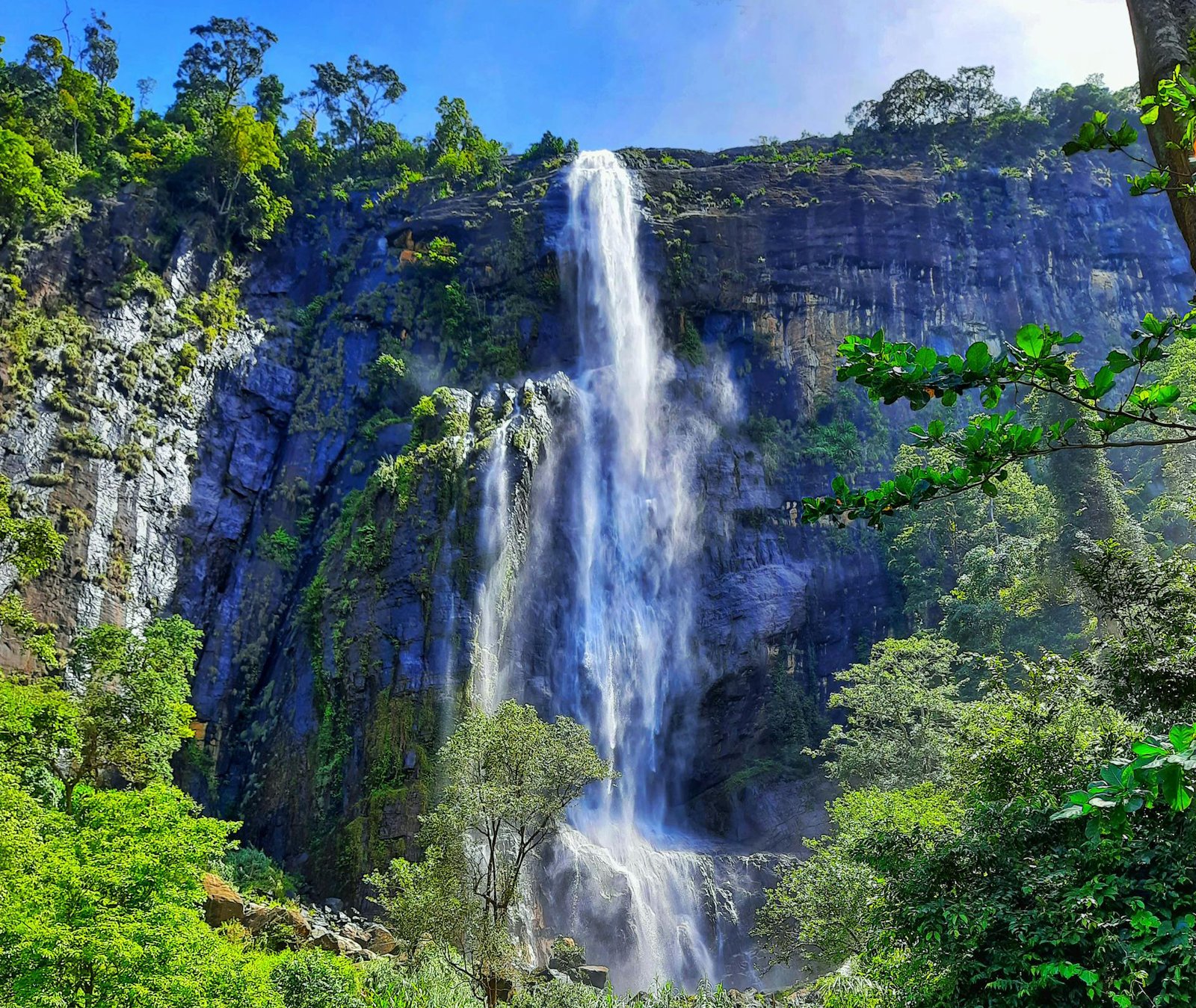 Diyaluma Falls, Sri Lanka