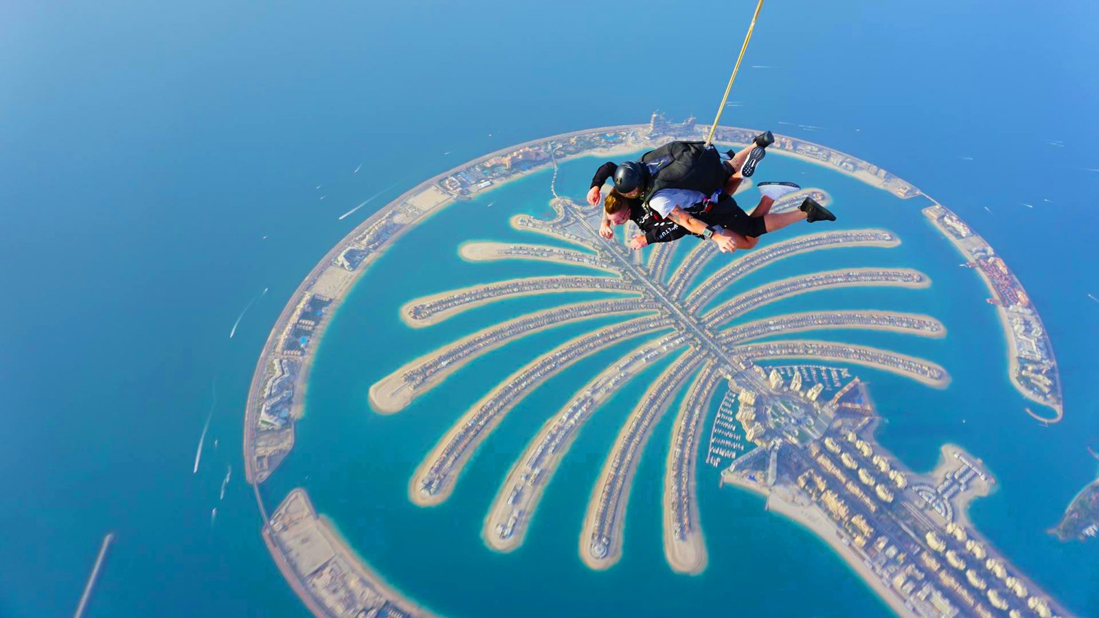 Skydiving In Dubai over Palm Jumeirah